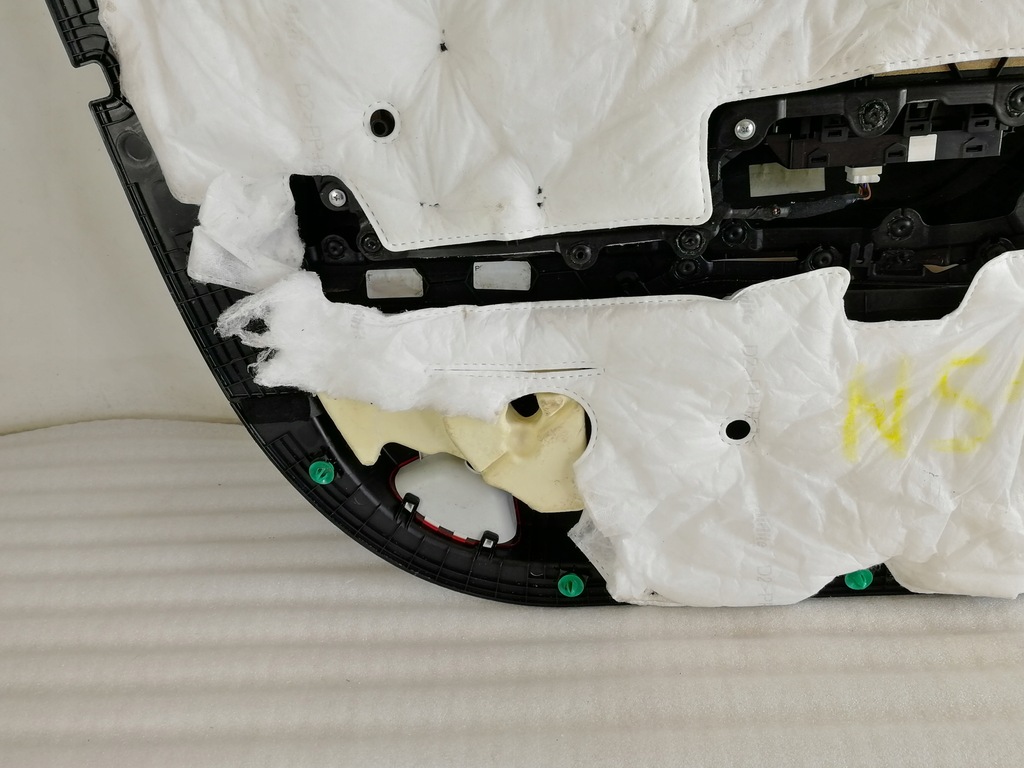 фото №9, Kia stinger обивка дверь правая перед