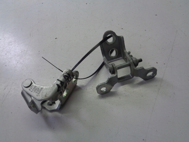 фото №2, Петлі двері правий перед renault scenic iv 1.5 dci автоматична коробка передач 2017 rok ted69