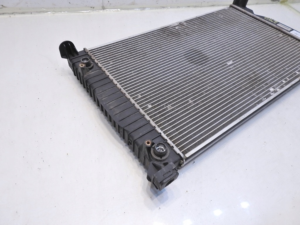 фото №8, Радіатор wody audi a4 b7 2.0 tfsi 8e0121251ap