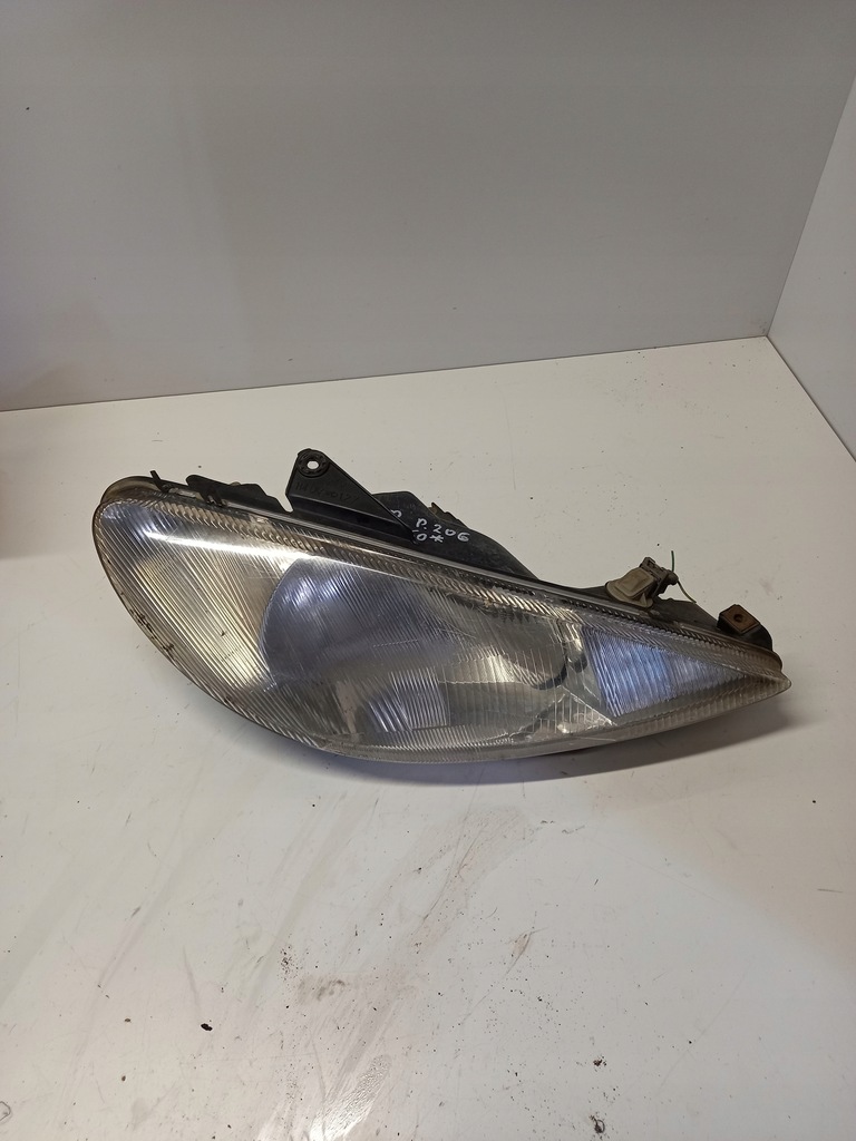 фото №1, Лампа передняя правая peugeot 206