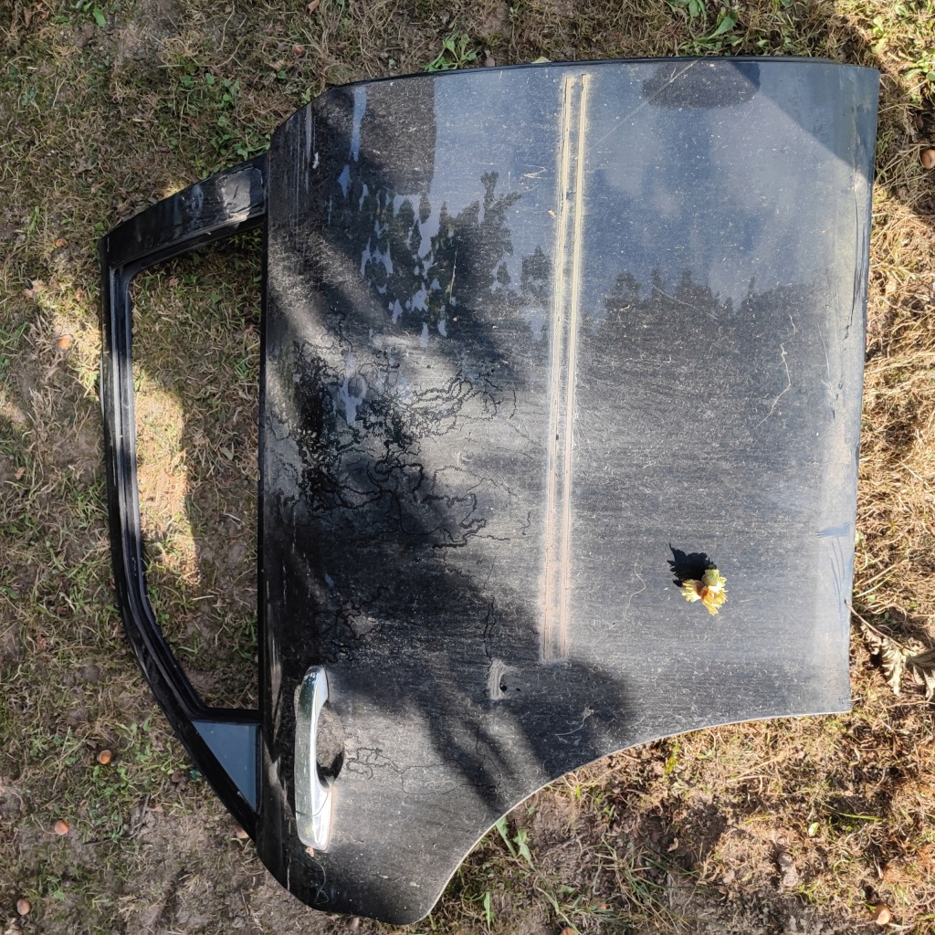 Купить Chrysler 300c дверь правый  задняя