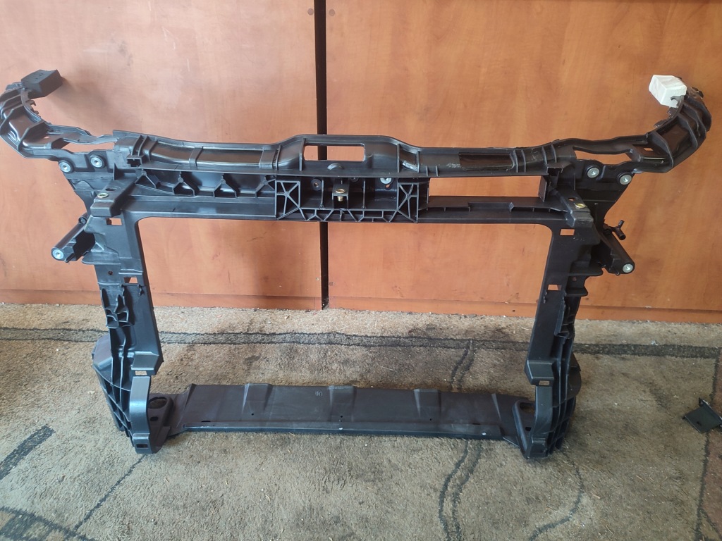 фото №1, Audi pas передний усилитель a1 tfsi tdi przedlift