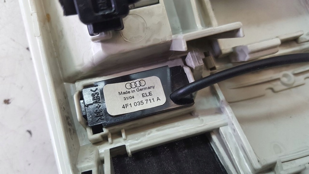 фото №11, Лампа кабіни стельовий audi a6 c6 3,0 tdi