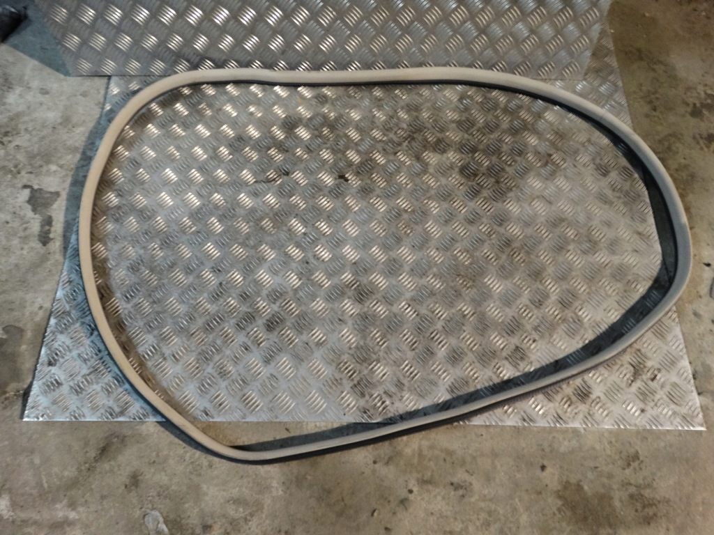 фото №1, Прокладка двері задня mercedes w222 long 1