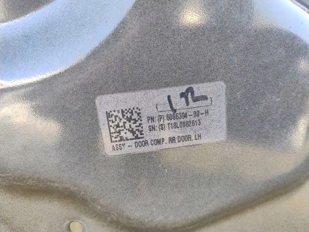 Tesla model s 12- дверь задняя левое  задняя 6006394-00-h Недорого