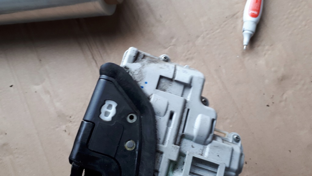 фото №9, A7 4g замок дверь левый задняя 9 pin 4g0839015a a6 c7