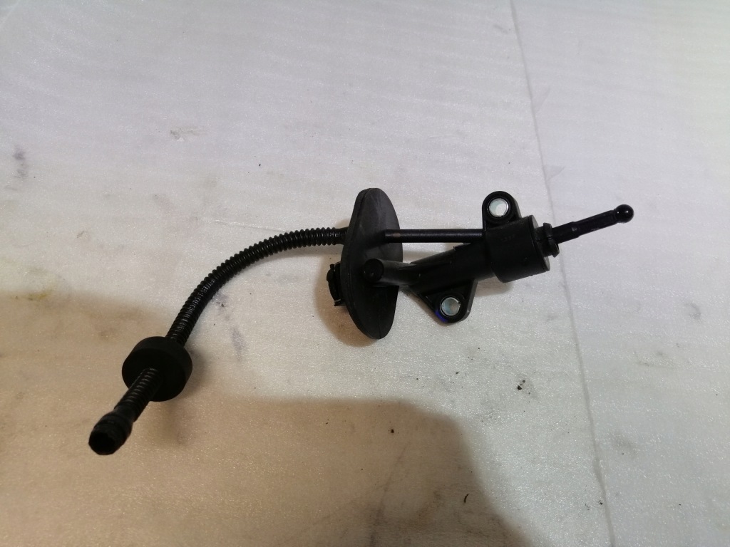 Купить Opel adam цилиндр сцепления помпа сцепления 55594516