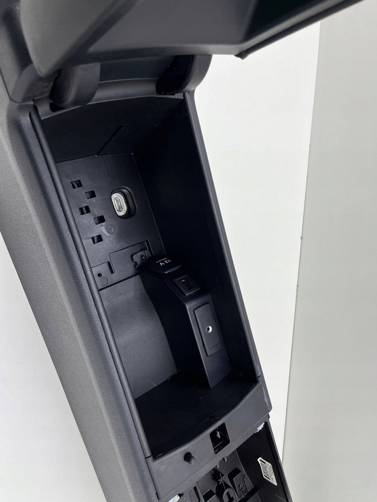 фото №11, Mercedes r172 slk туннель средний подлокотник a1726800250