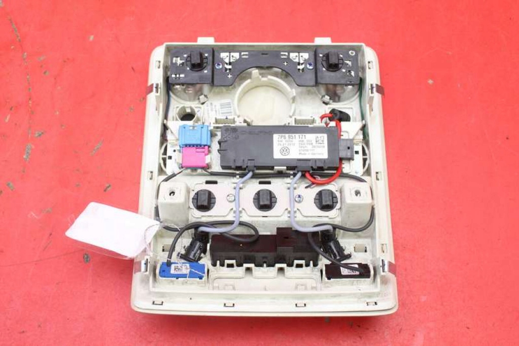 фото №6, Лампа освещение салона перед 7p6947134a vw touareg 2 ii 7p 10-14