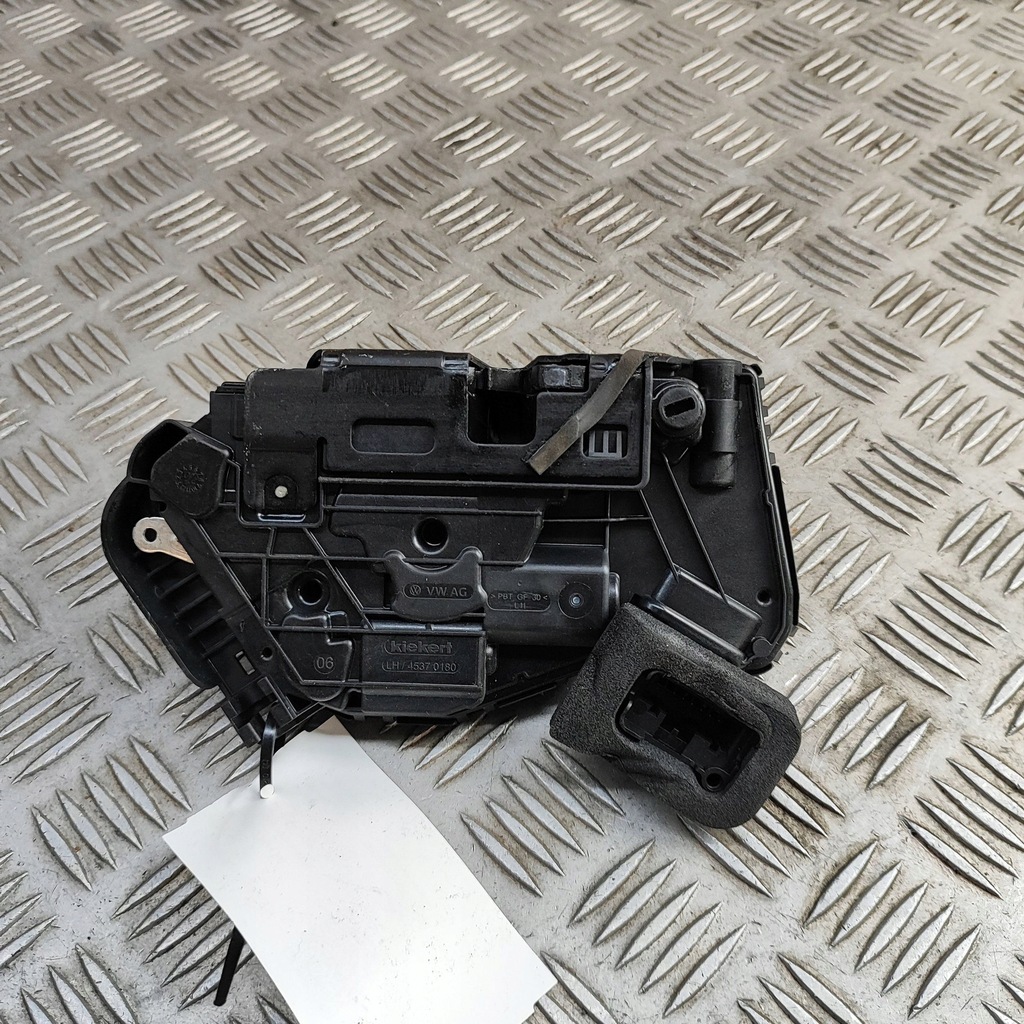 фото №6, Skoda enyaq iv 2021 левая сторона замок дверь задних