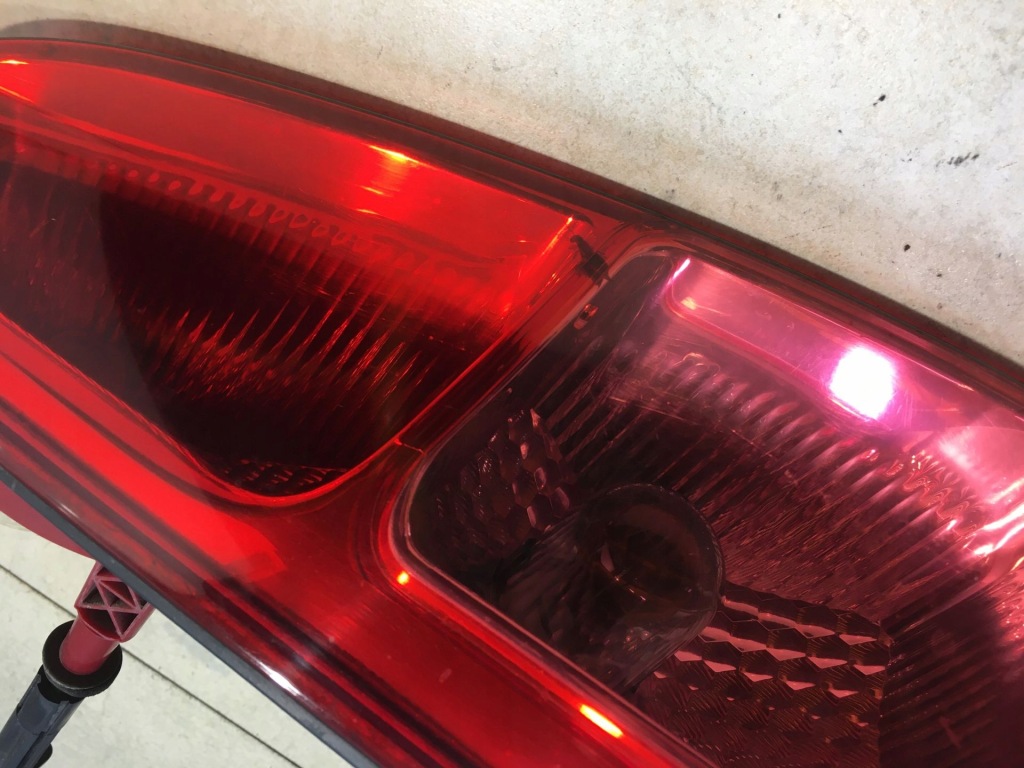 фото №4, Лампа левый задняя peugeot 807 2.2 hdi