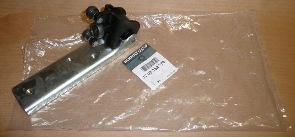 фото №2, 7700352379 org ren подрамник средний дверь боковой. renault master ii