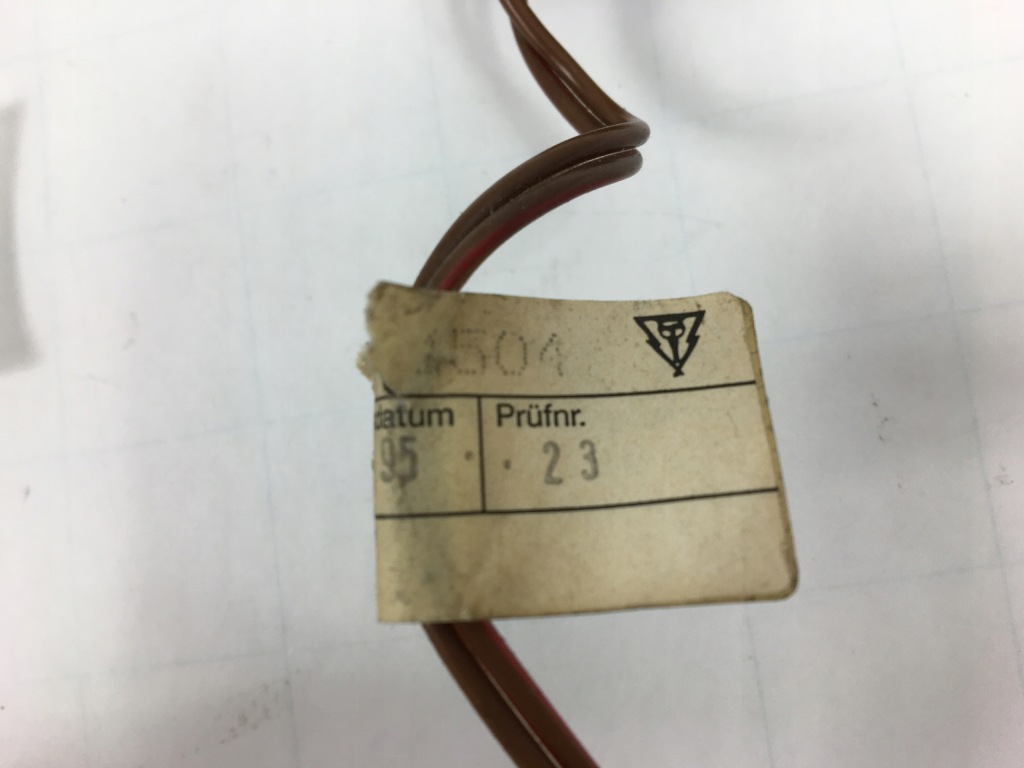 Електропроводка захист козирків сонцезахисних mercedes w124 cabrio a124 Ціна