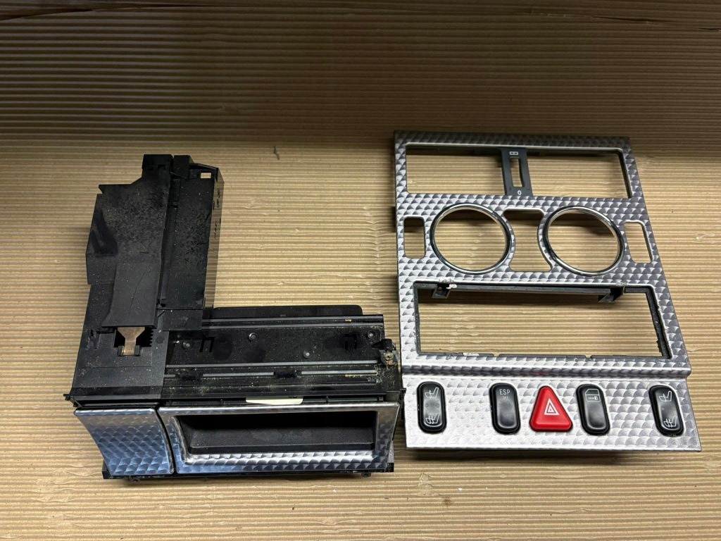 фото №1, Рамка dekor консоль popielnica mercedes slk r170