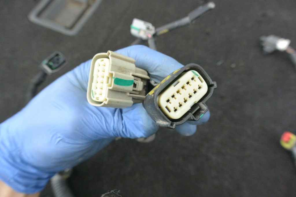 Жгут электропроводка поперечина перед tesla model s европа  2wd с Разборки