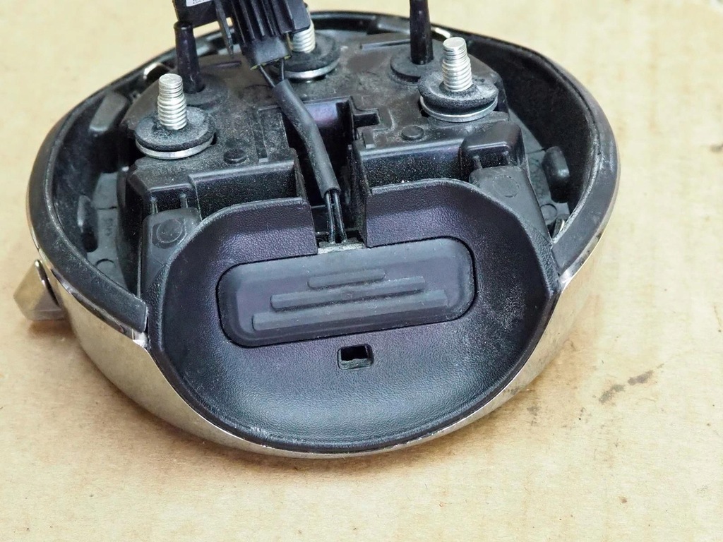 фото №12, Эмблема крышки ручка opel corsa f 39185120