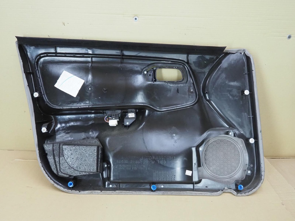 фото №14, Обшивка обивка дверь перед правый primera p11 lift