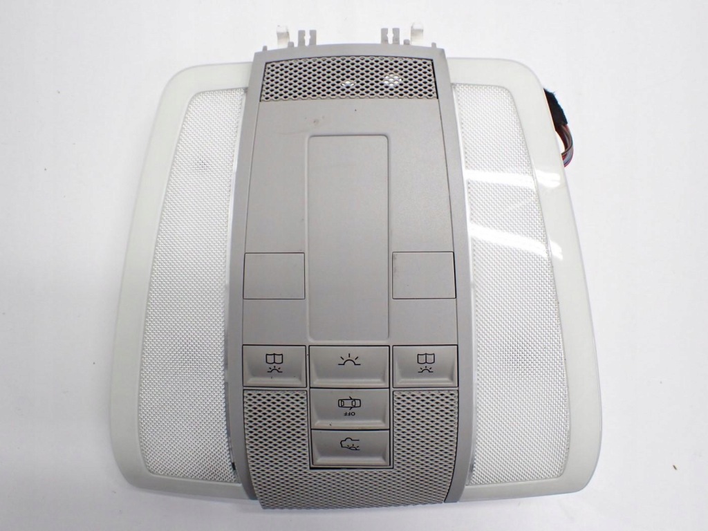 фото №1, Лампа салона кабины оригинал a2048202001 mercedes c-klasa w204 09r