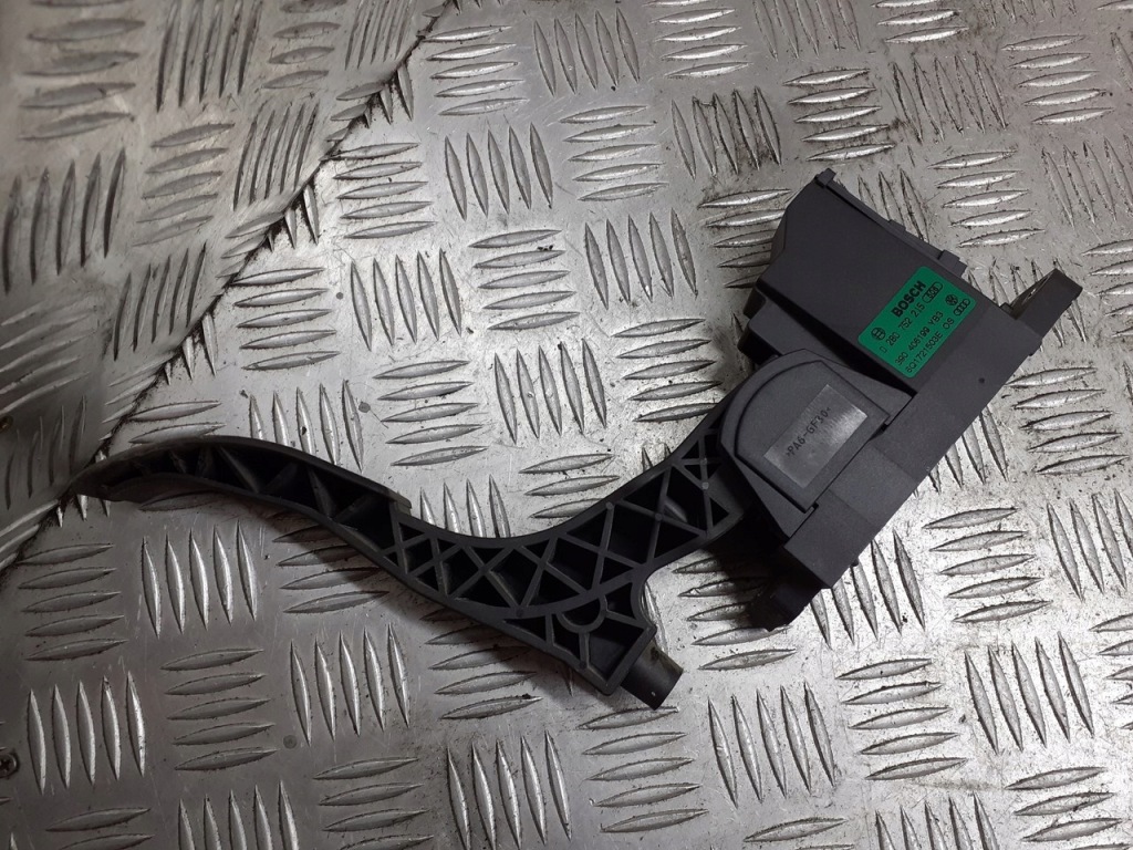 фото №1, Потенциометр газа vw polo iv 1.2 6q1721503e