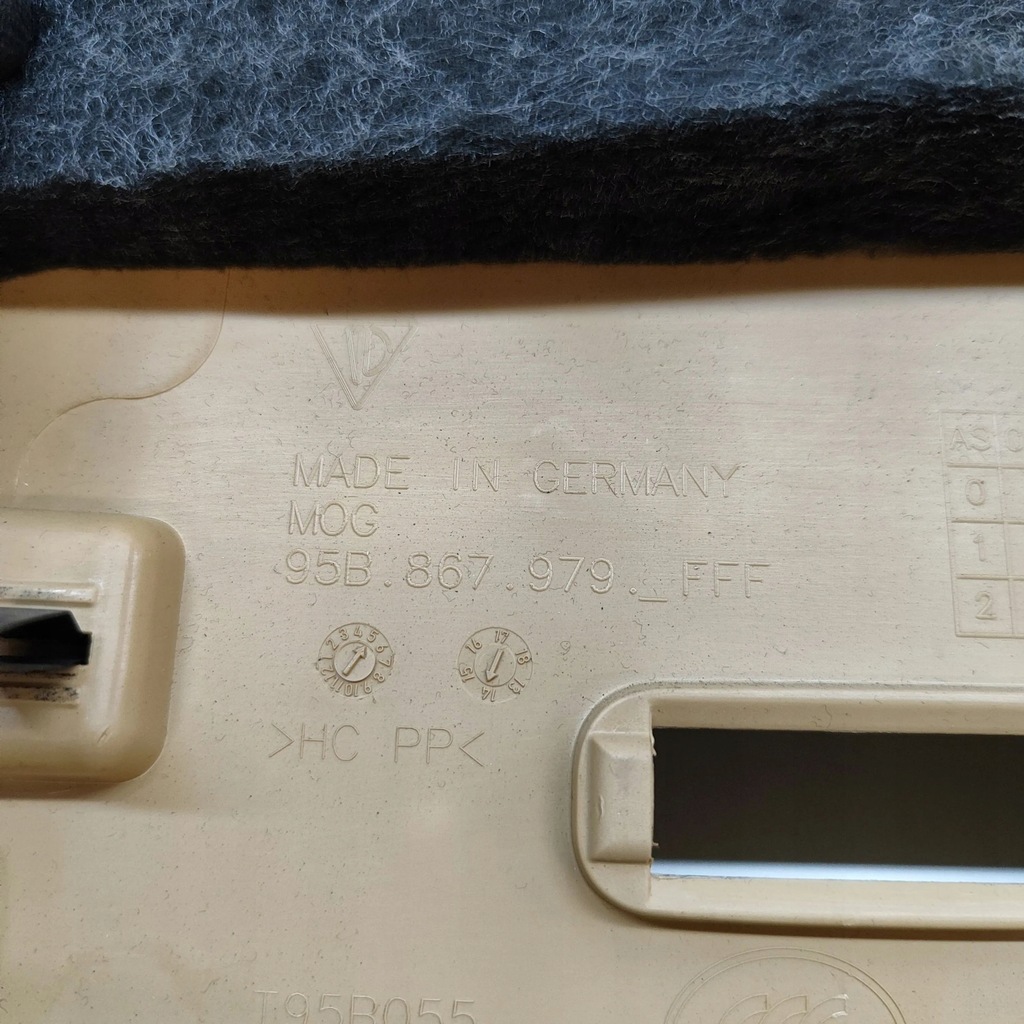 фото №6, Porsche macan 95b 2014 обшивка / обивка задний крышки багажника