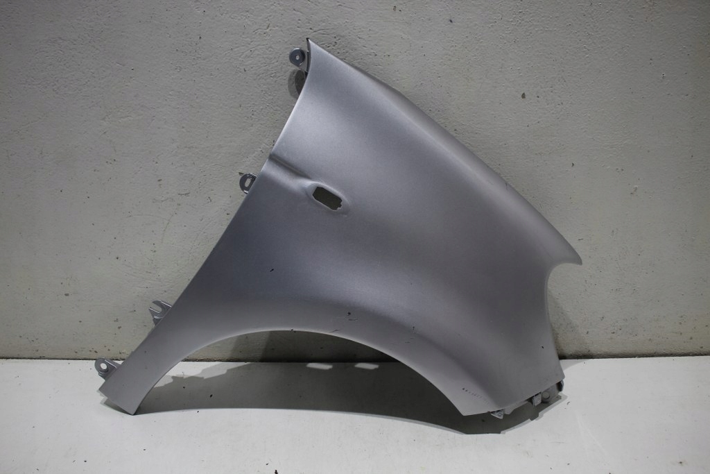 фото №1, Mercedes a453 forfour крыло перед правый идеальное состояние