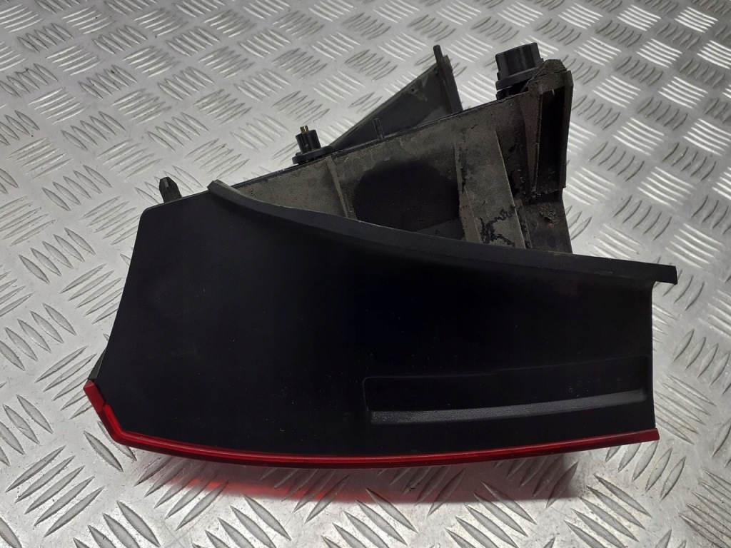 фото №3, Лампа левая задняя citroen c5 ii 2.0 89032697