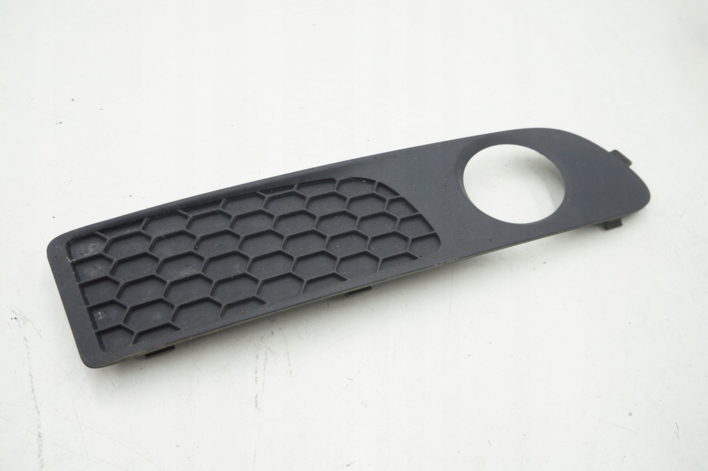 фото №1, Volvo решётка радиатора бампера правая перед s80 ii 30655930