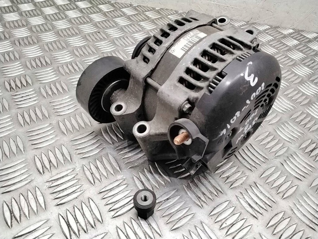 фото №3, Bmw 3 e90 e91 2010 генератор