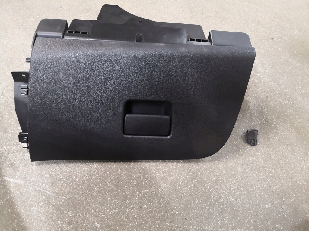 фото №1, Полка бардачок opel astra 5 k