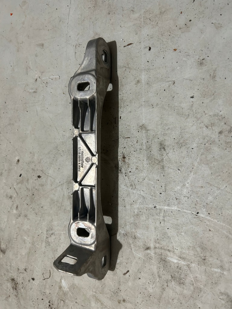 фото №1, Кронштейн кронштейн porsche panamera 97055271500