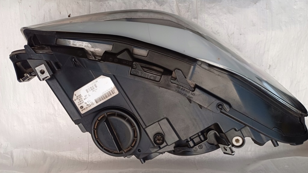 Лампа правий hella bmw 5 f10/f11 , 12.09-06.13 720324208 оригінал європа права Зі Шроту