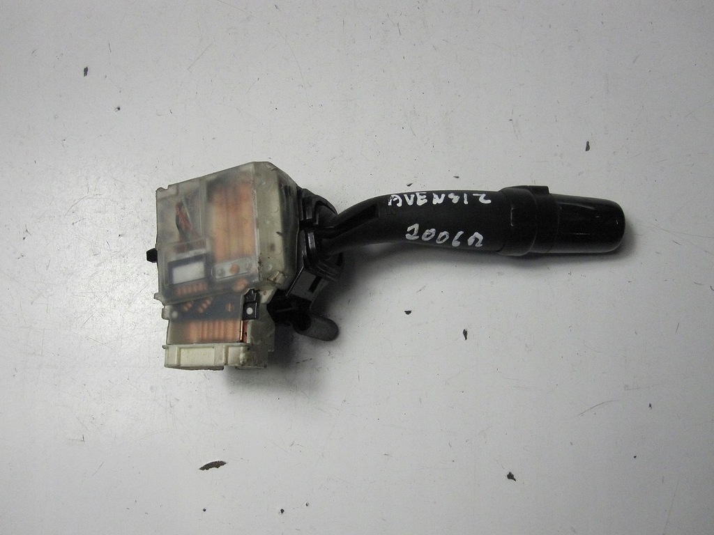 фото №4, Кути перемикачі світло toyota avensis 06r