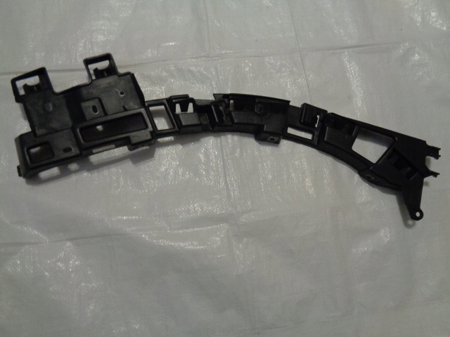 фото №1, Peugeot berlingo iv rifter левый направляющая кронштейн бампера 9816768880