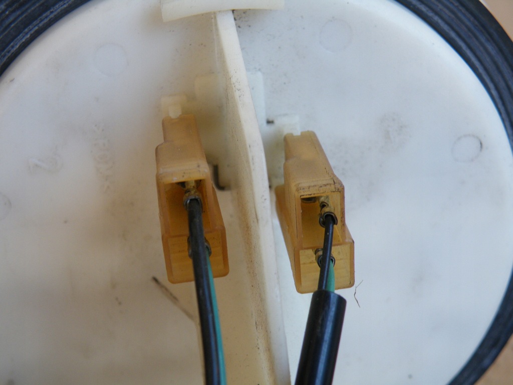 фото №15, Audi a6 c5 2.7t quattro wksaźnik датчик рівня пального поплавок 221824