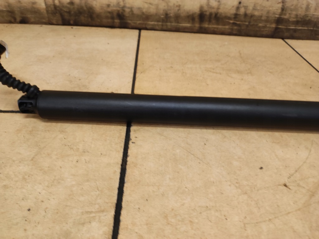 фото №7, Привод амортизатор электрический крышки багажника правый superb iii 3 kombi