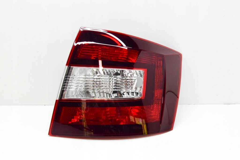 фото №2, Skoda rapid nh лампа задня права rhd nowa оригінальна 5jj945112a
