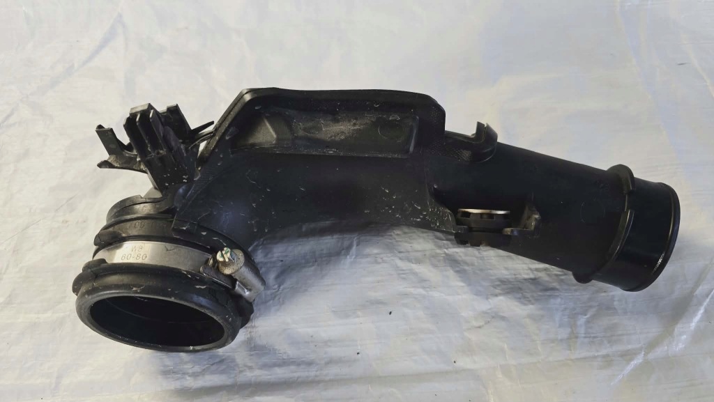 Купити Шланг інтеркулер renault arkana 1.3 tce 22 tyś km 165767789r