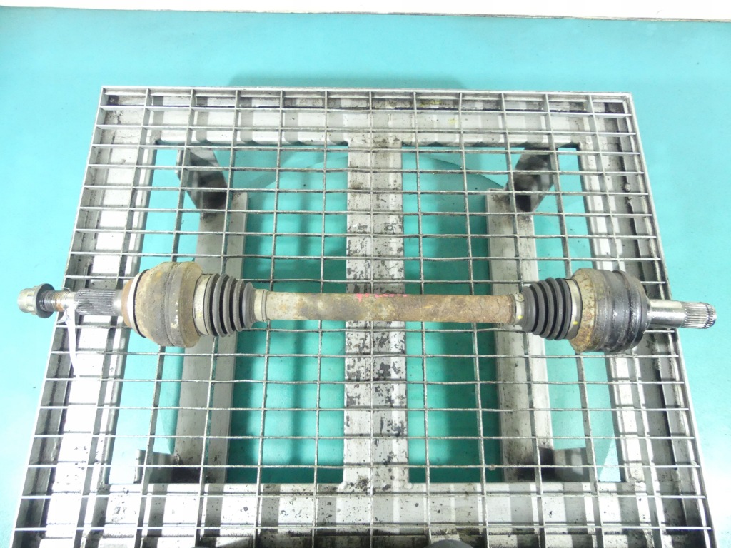 Купить Приводной вал левый задний  lexus ls iv ls600h 06-12 5.0 v8