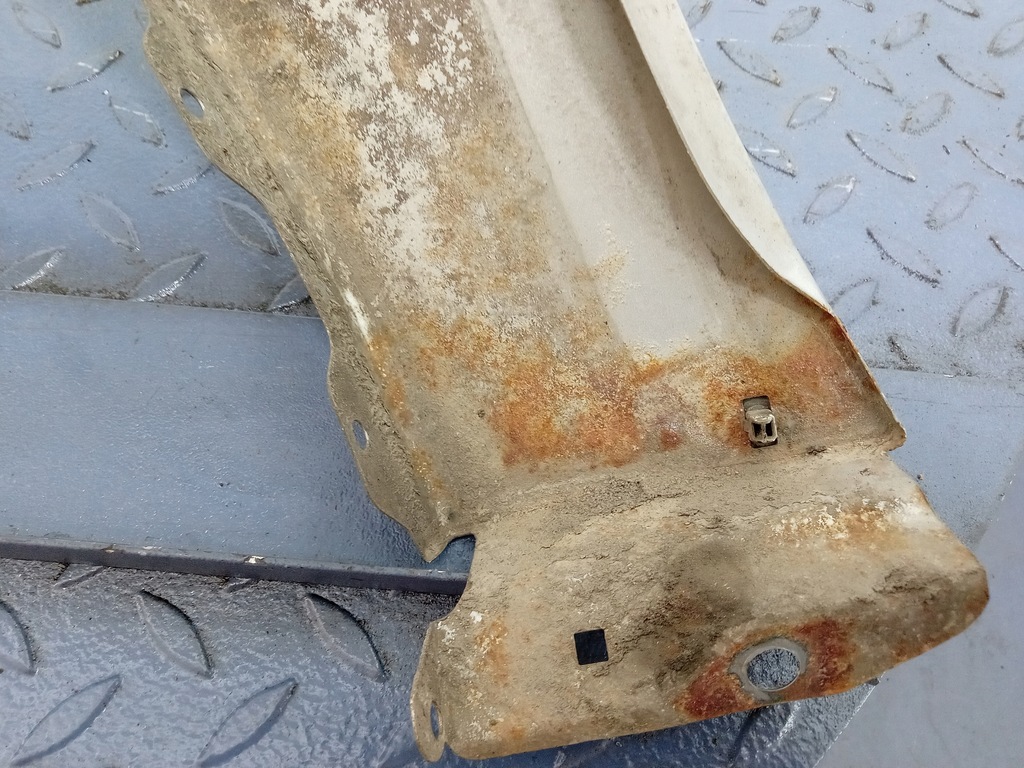 фото №13, Outlander i 03- крыло перед правый передний a31a