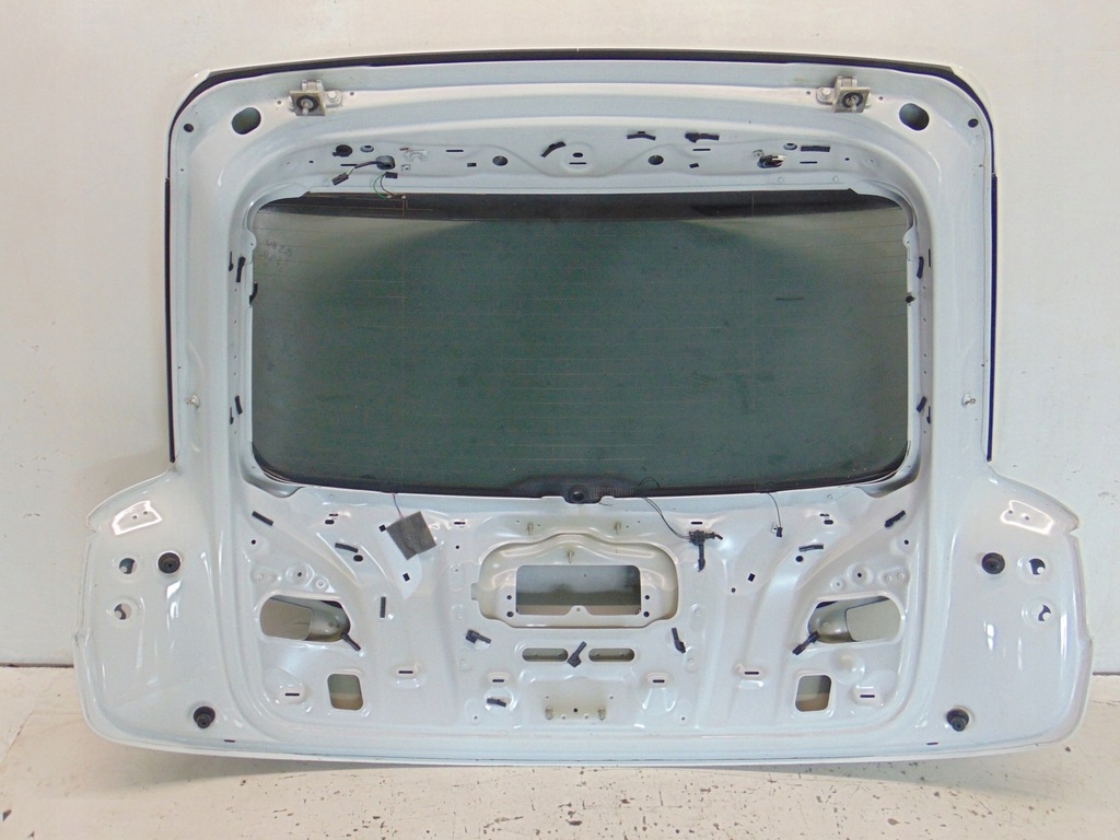 фото №10, Крышка багажника багажника задняя задняя audi q3 8u ls9r s-line с стекло