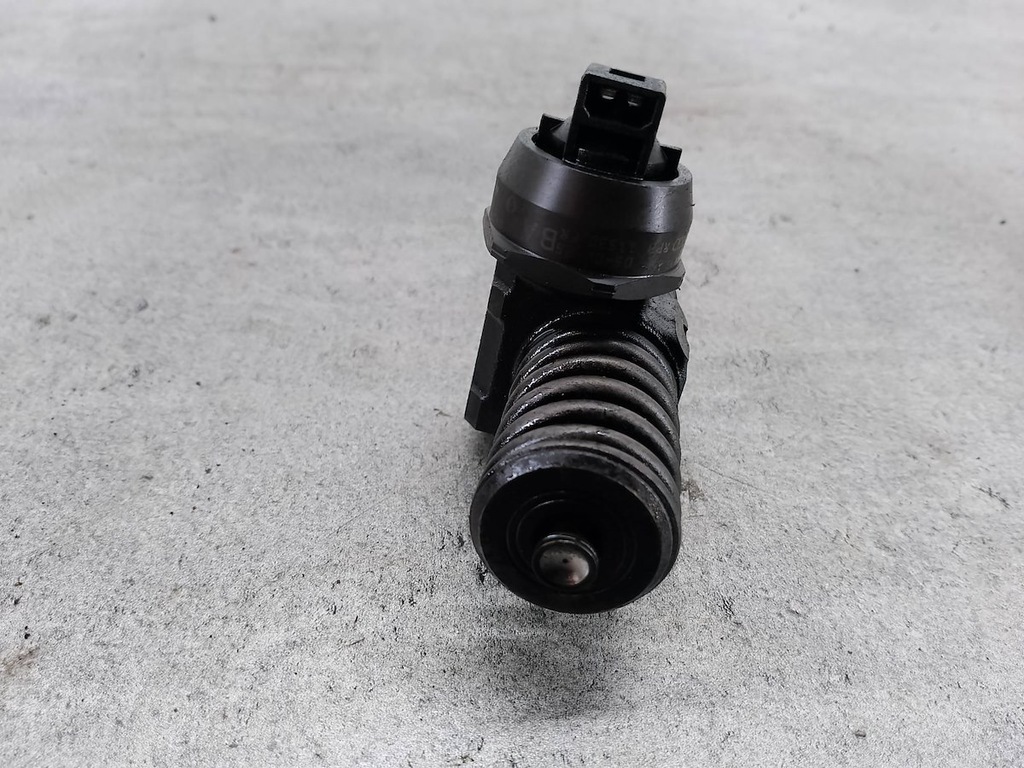 фото №8, Насос-форсунка seat altea 038130073ag 0414720215 1.9 tdi bosch