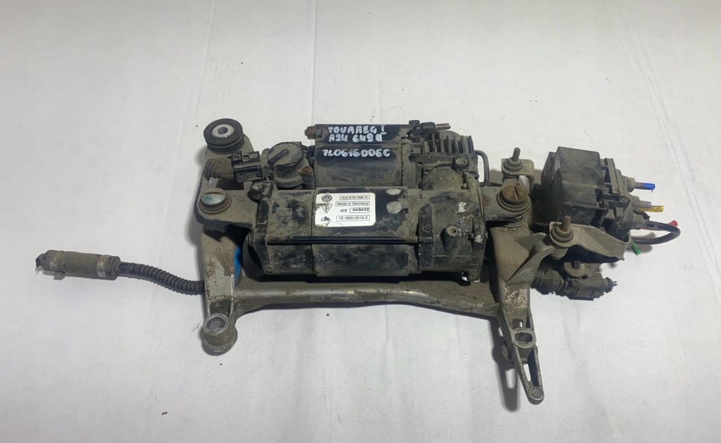 фото №1, Компрессор подвеска vw touareg i 7l0616006c