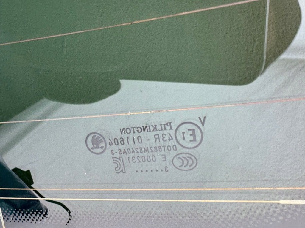 Skoda scala style 19r- стекло задняя задний  657845049f Оригинал