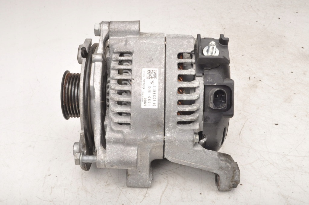 Купити Bmw 4 f33 430i 2.0 16v генератор 8645325