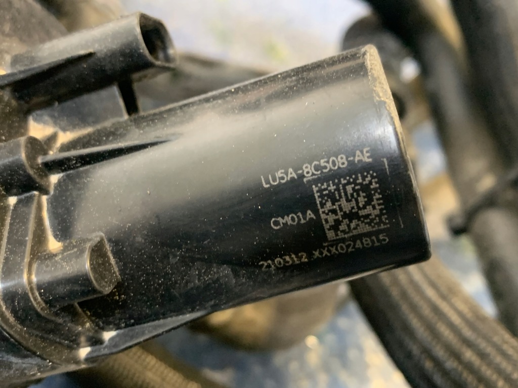 фото №16, Ford mustang mach-e rwd 21r 75.7kwh шланги провода помпа wody оригинал