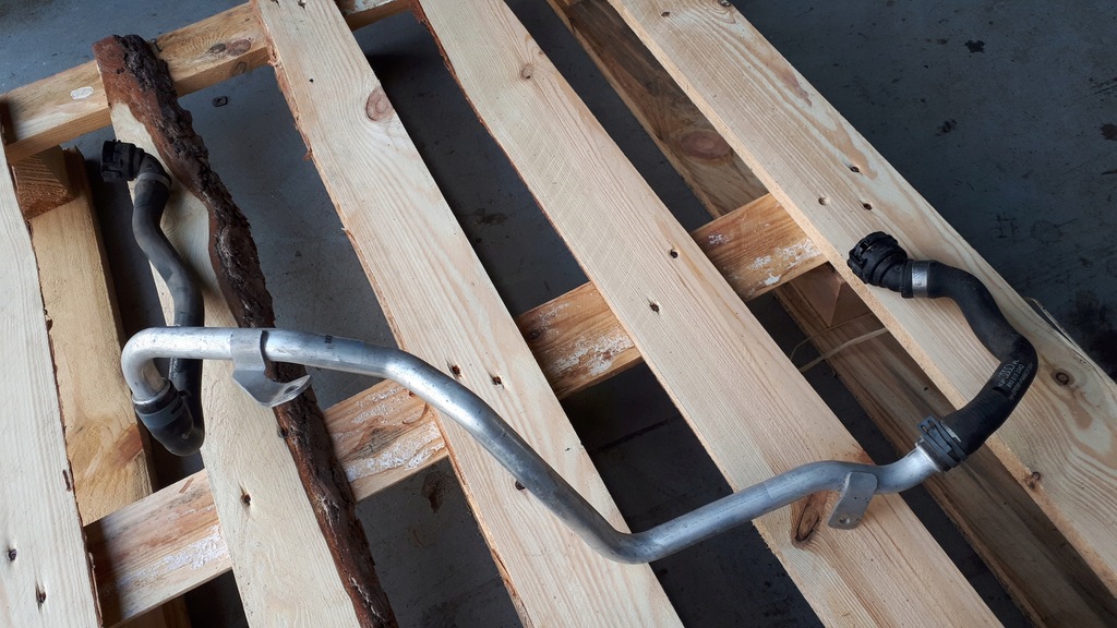 фото №1, A4 b8 lift шланг трубка wody 3.0 tfsi s5 sq5