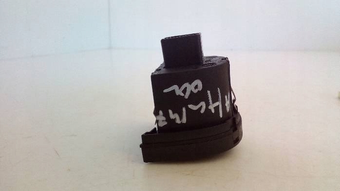 фото №8, Панель регулировки освещение alfa romeo 147 2000r.