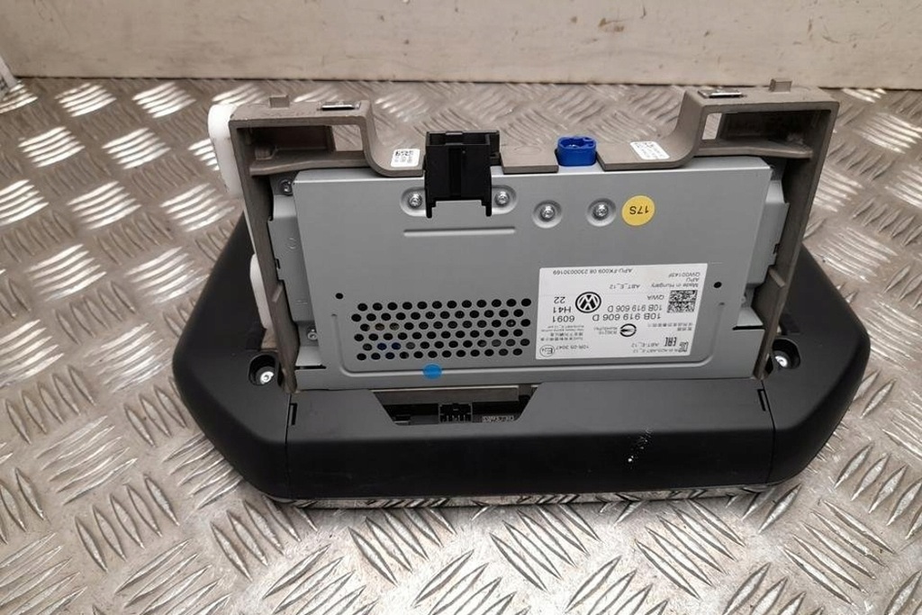 фото №10, Радио bez навигации vw id. buzz bus ebb 10b919606d electric 150kw 2024