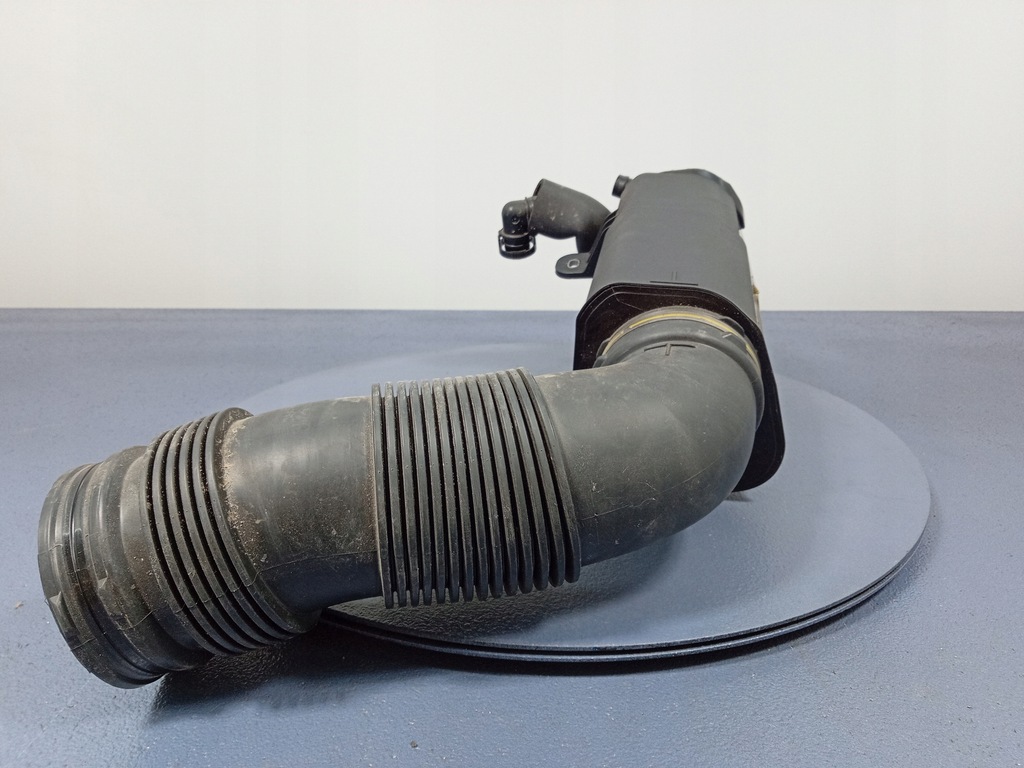 фото №2, Bmw 2 f44 m235i труба резонатор повітря 8675263