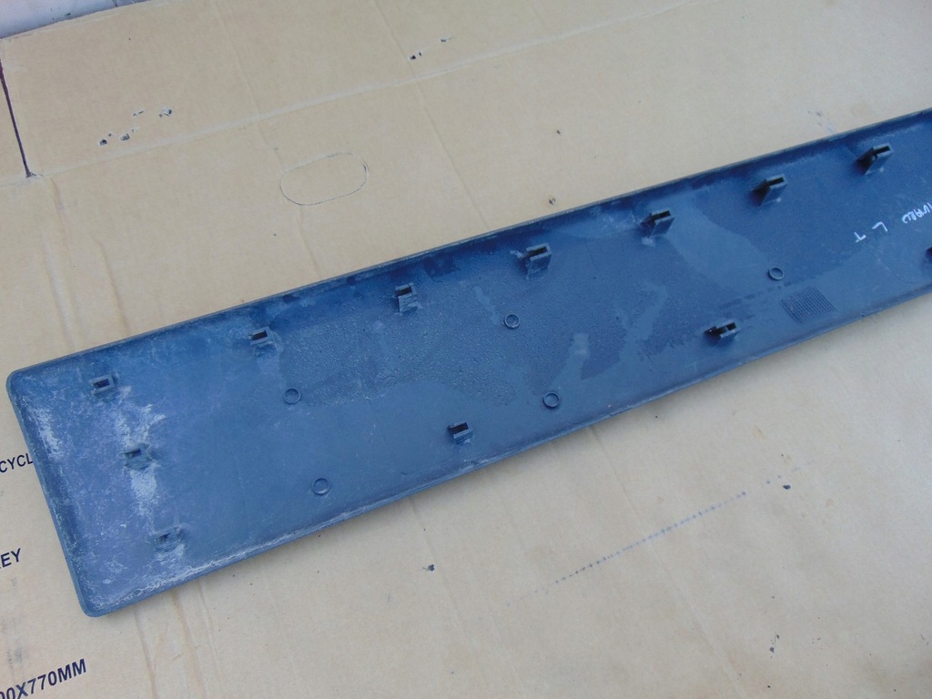 фото №12, Молдинг боковая левый задняя vivaro trafic 2001-